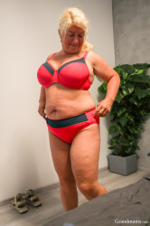 Mature-Ladies-orgasm--BTS
