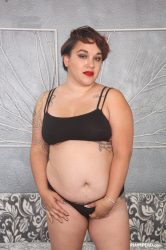Big-beauty-loves-big-cock