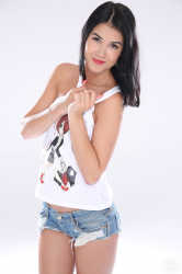 CASTING-Lady-Dee