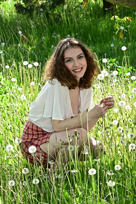 Presenting Julia Jacobs