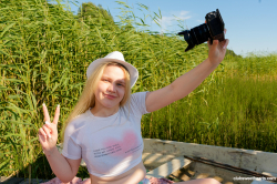 Cute-selfies-with-Murka-de-Luxe