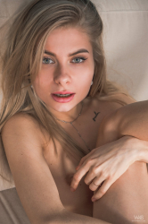 New-Talent-Xenia-Blondi