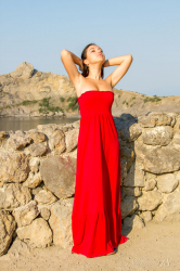 Cara--On-the-Side-of-the-Wall