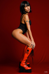 Super-Hot