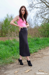 Hairy-petite-model