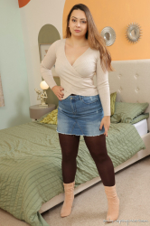 Jean-Skirt-Boots-Tights
