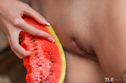 Fruits-And-Curves-1
