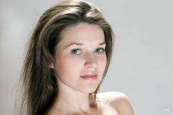 CASTING-Serena