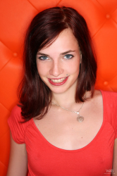 CASTING-Leila