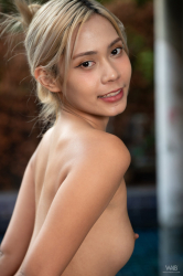 Naksu:-Thai-Bath