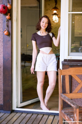 Alison-is-cute-and-eager