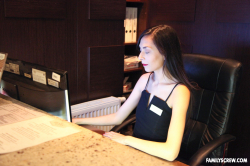 Luxury-wellness-receptionist