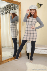 Plaid-Minidress-Stockings