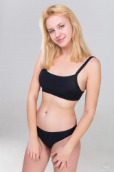 CASTING-Mandy-Tee
