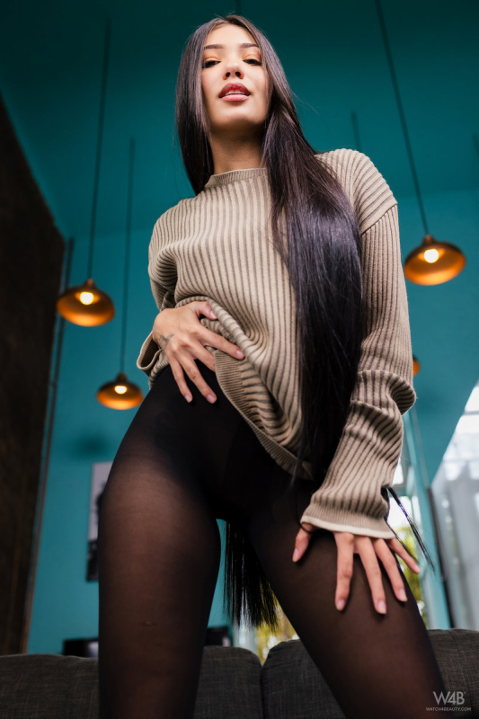 New Talent Yeye Guzman
