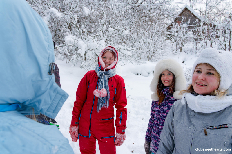 Frosty Sweethearts 3/3
