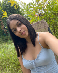 Selfie 4U: Garden Pee