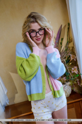 Sweater-Babe