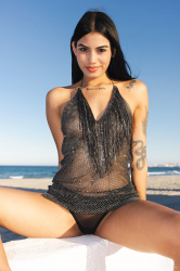 Bold-On-Streets-And-Sand