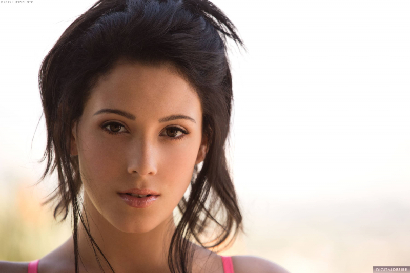 Noelle Easton