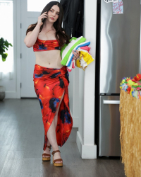 She Knows How To Party  S50:E17