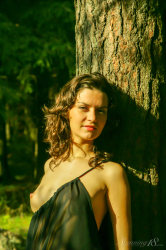 Roza--Weekend-in-the-Woods