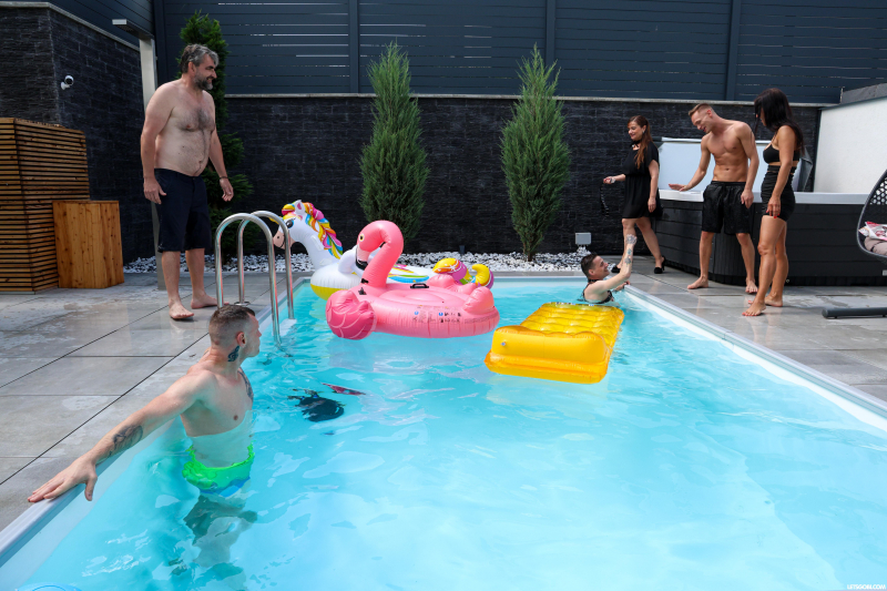 Lets make straight boys Bi  Part 1