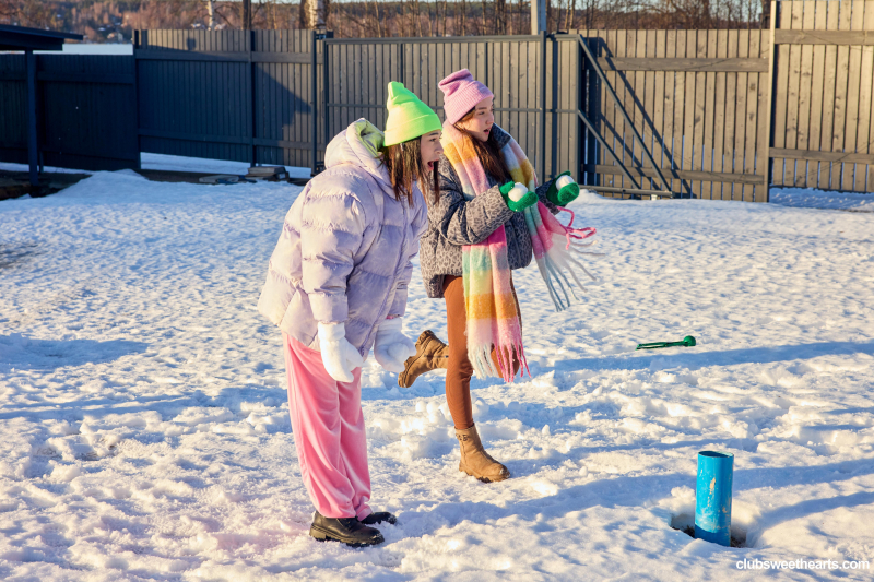 Playful lesbians love winter