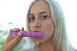 Masturbation-on-the-Windowsill