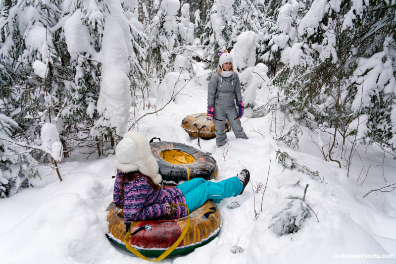 Frosty Sweethearts 1/3