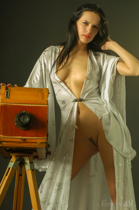 Evanthe  Antique Camera
