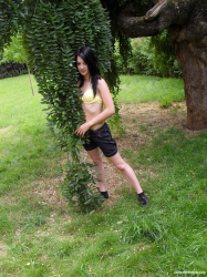 Linda-playing-in-the-garden