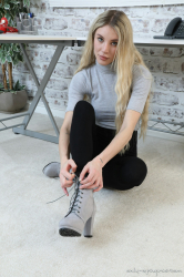 Leggings-Boots-Over-Tights