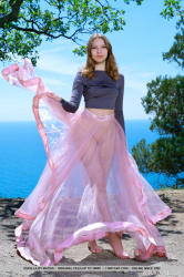 Presenting-Estella