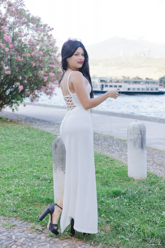 Lilith Baph: Beauty By The Lake