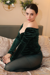 Green-Evening-Dress-Matching-Pantyhose