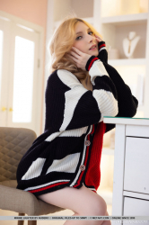 Varsity-Sweater