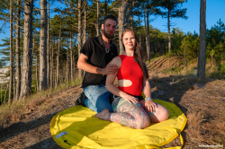 Buitensex-met-sexy-Sacha-Carina