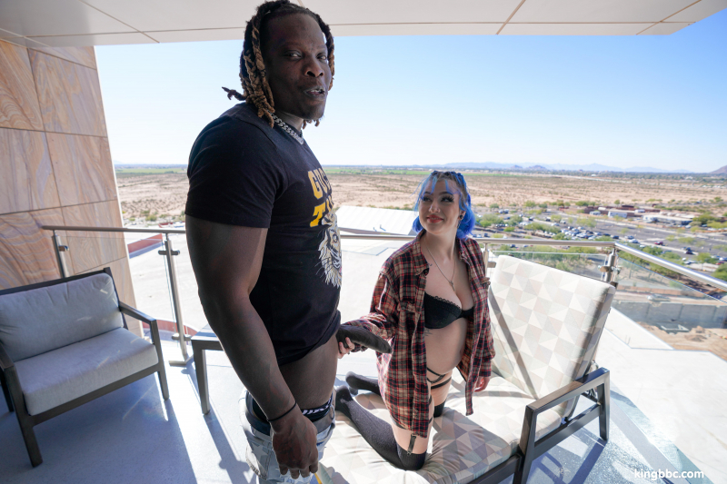 Blue haired Xoe Grim takes KingBBC
