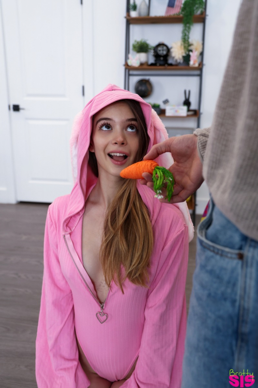 Stepsister Has A Carrot Eating Contest This Easter  S40:E7