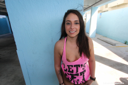 College-girl-Nena-Colada-Sucks-dick-at-carwash