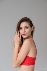 CASTING-Emilia-Hops