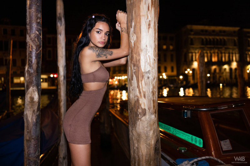 Nighttime Venice Without Panties