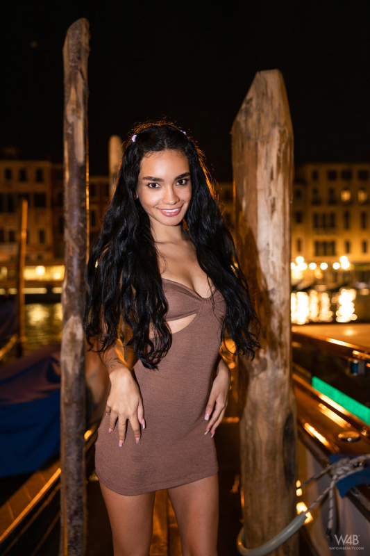 Nighttime Venice Without Panties
