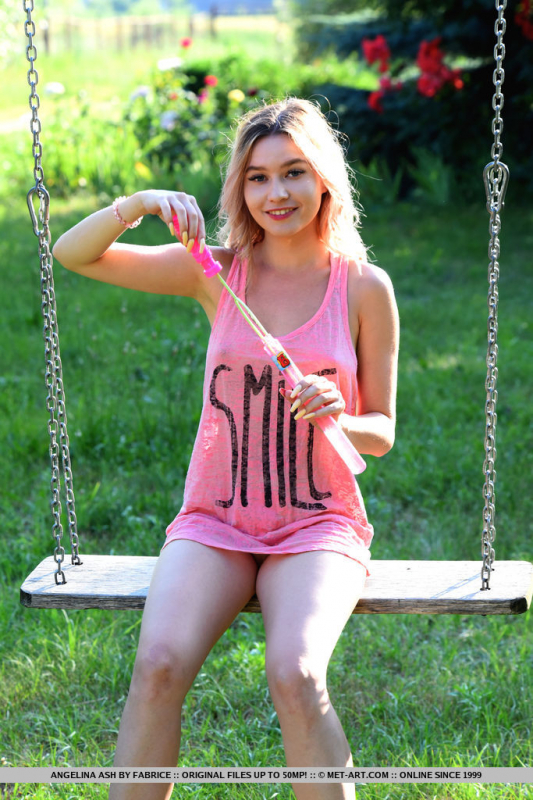 Swingin' Smile